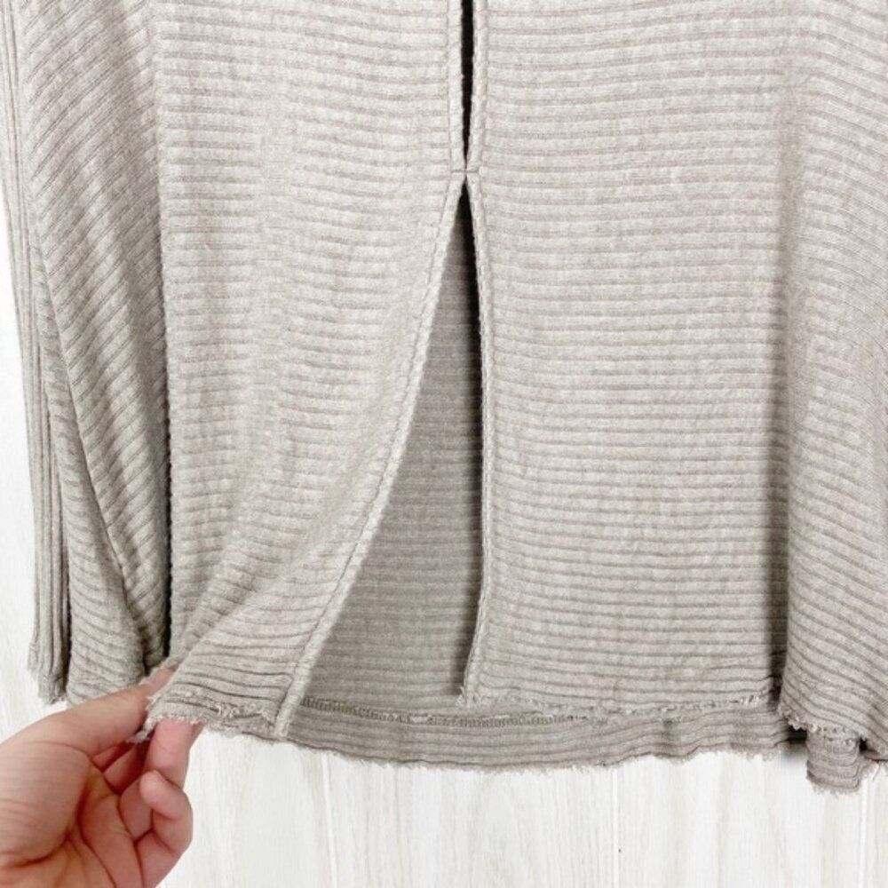 Free People | We The Free | Tan Lovers Rib Split Back Pullover Size XS - Picture 4 of 5